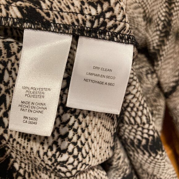 Anne Klein's Black & White Animal Print Blouse – Size S - Picture 3 of 4